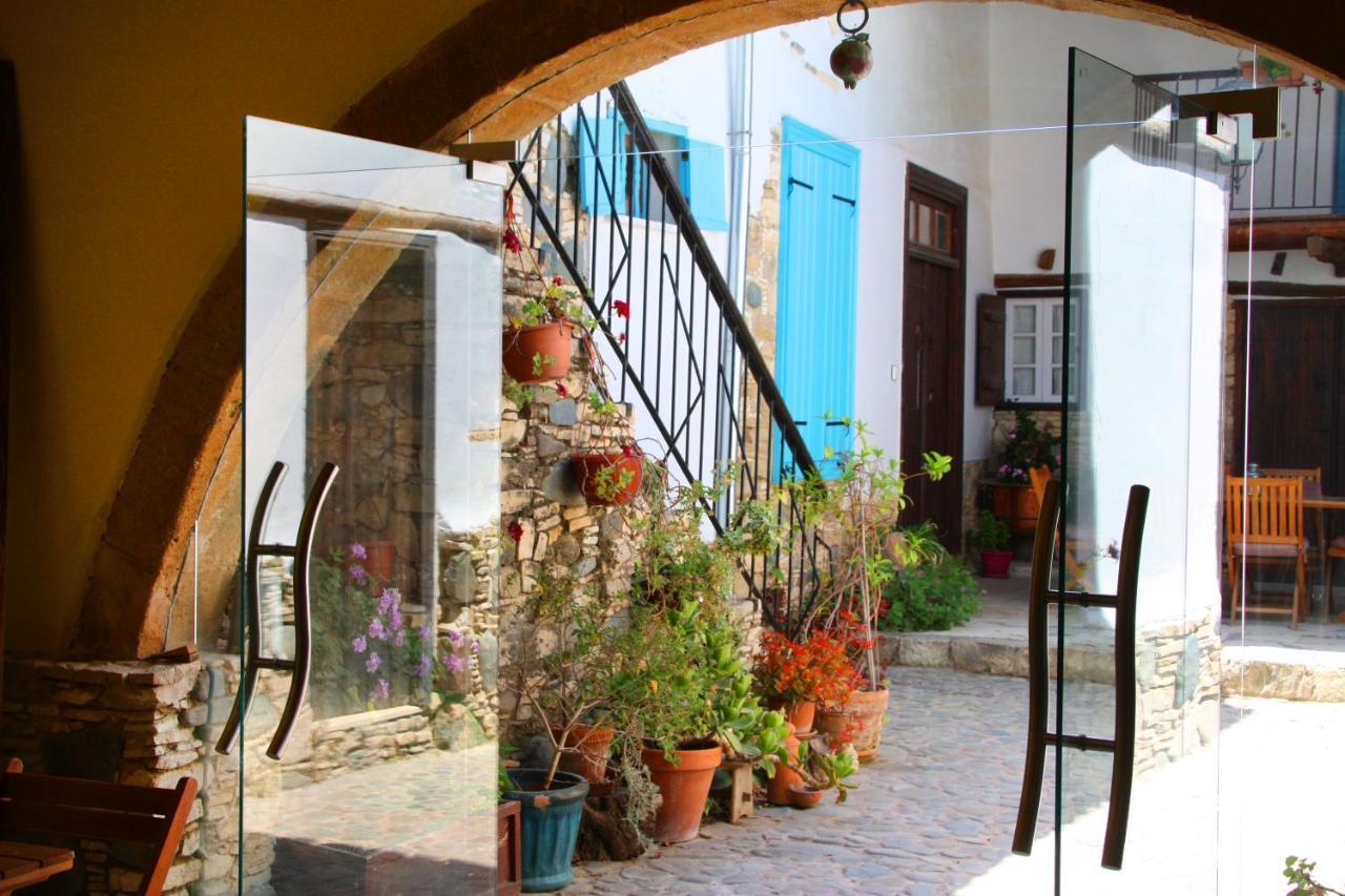 Aperanti Agrotourism Bed & Breakfast Pera Orinis Bagian luar foto