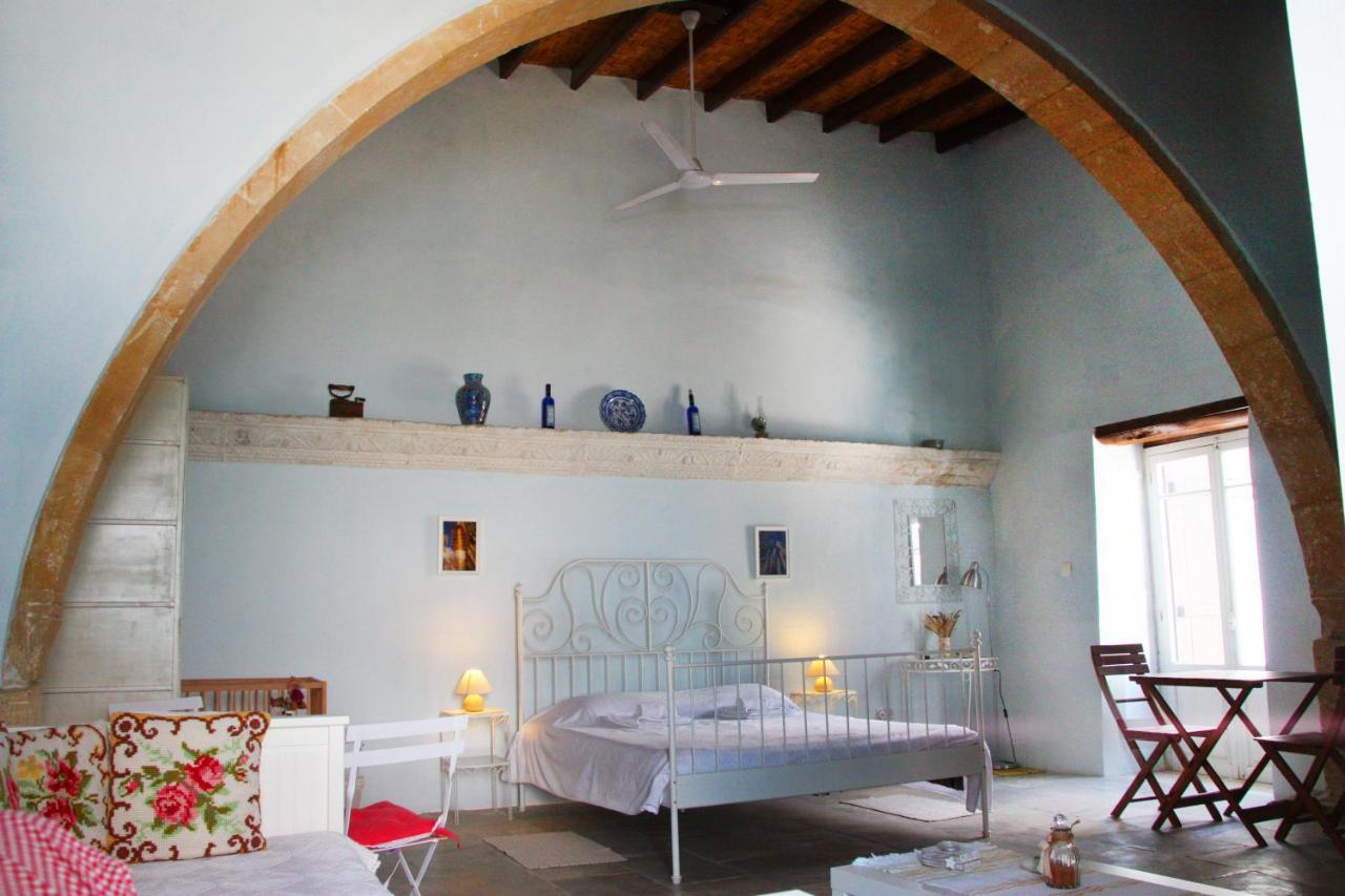 Aperanti Agrotourism Bed & Breakfast Pera Orinis Bagian luar foto