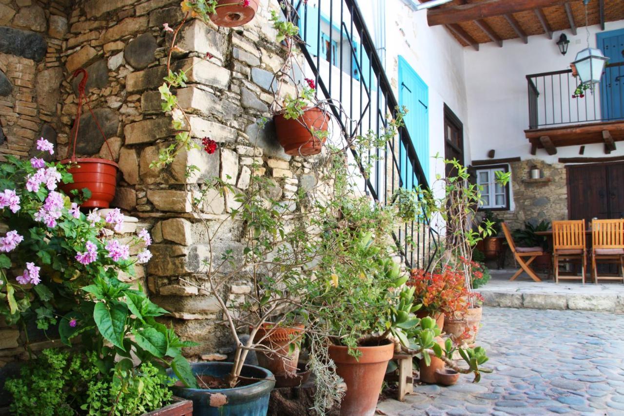 Aperanti Agrotourism Bed & Breakfast Pera Orinis Bagian luar foto