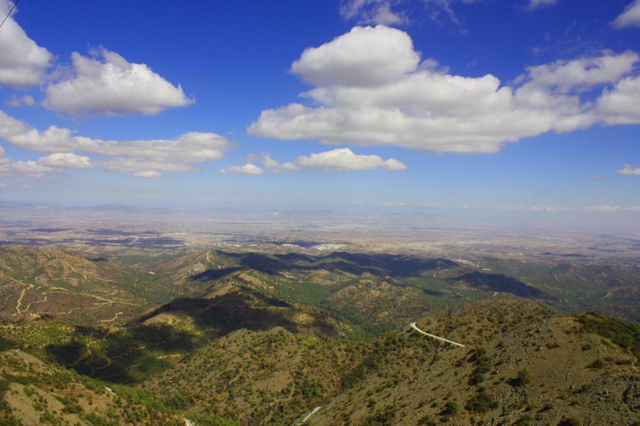 Aperanti Agrotourism Bed & Breakfast Pera Orinis Bagian luar foto