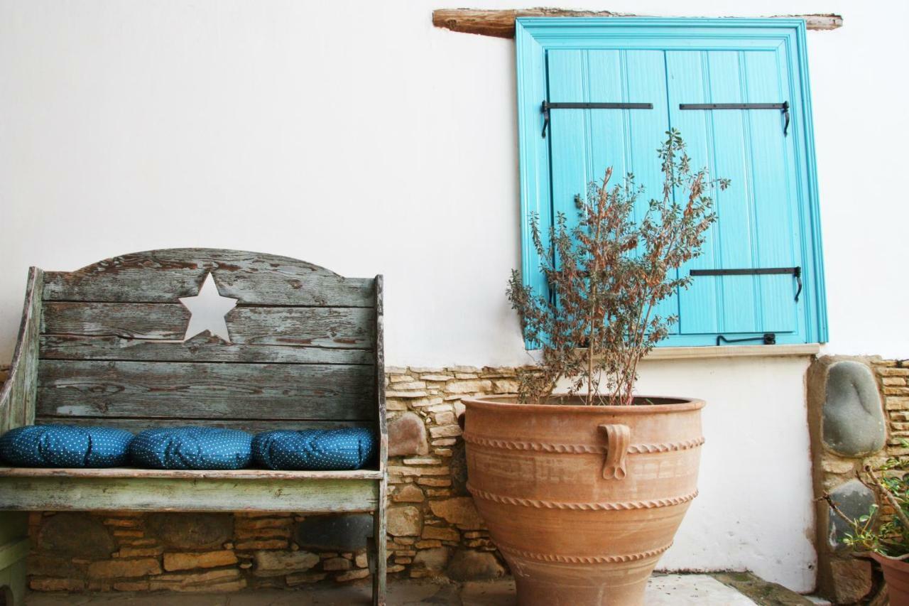 Aperanti Agrotourism Bed & Breakfast Pera Orinis Bagian luar foto